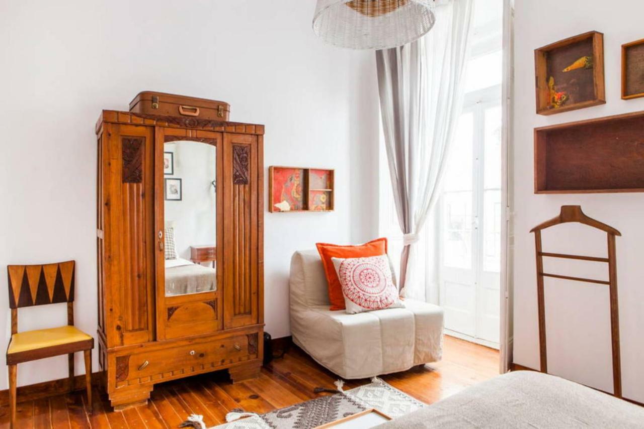 Stylish For Travelers - Bp2 * Lisbon